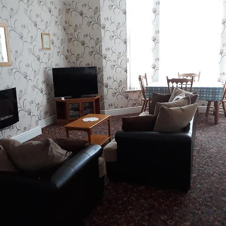 Ocean View Apartment Rhyl Bagian luar foto