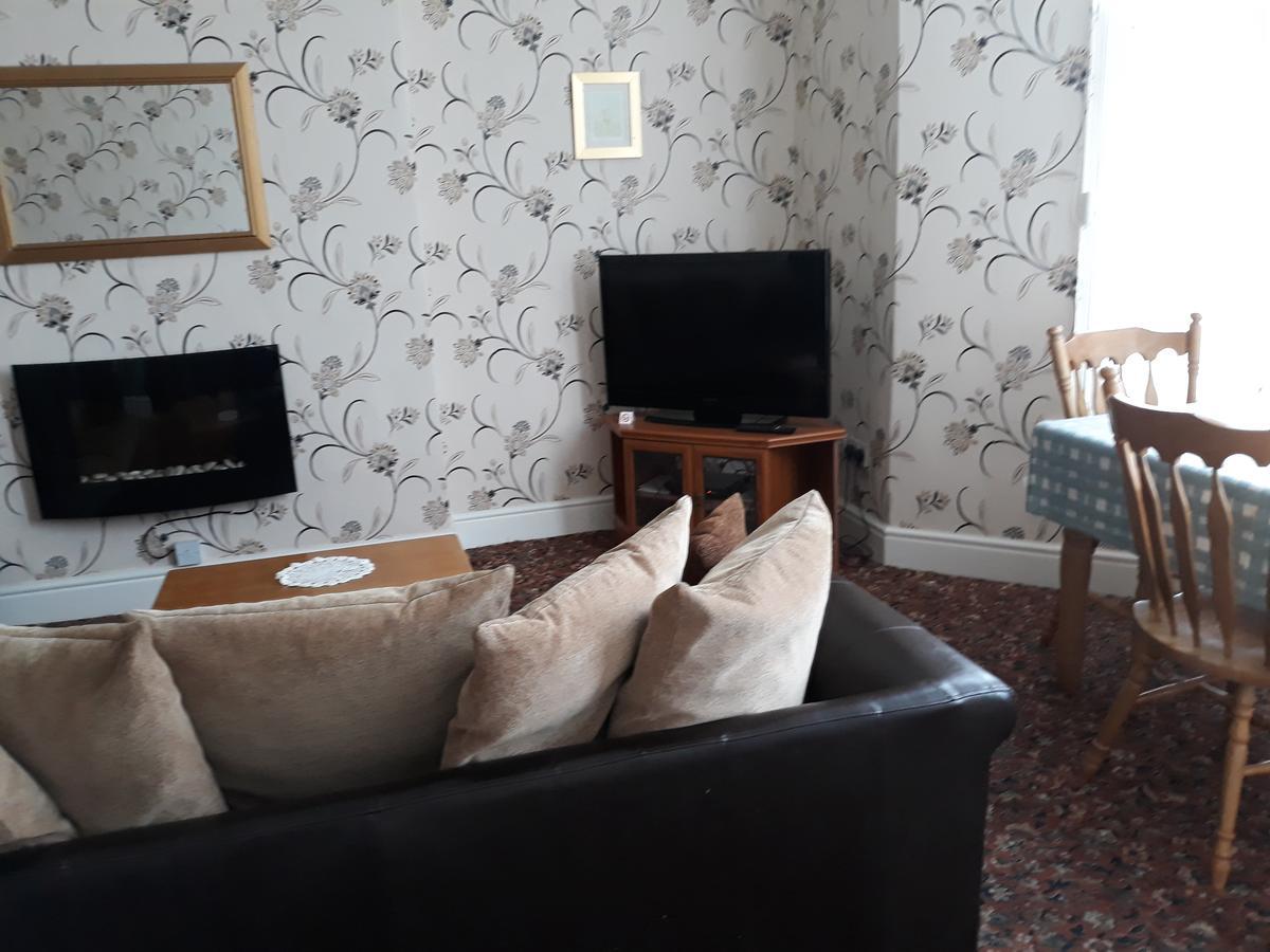 Ocean View Apartment Rhyl Bagian luar foto